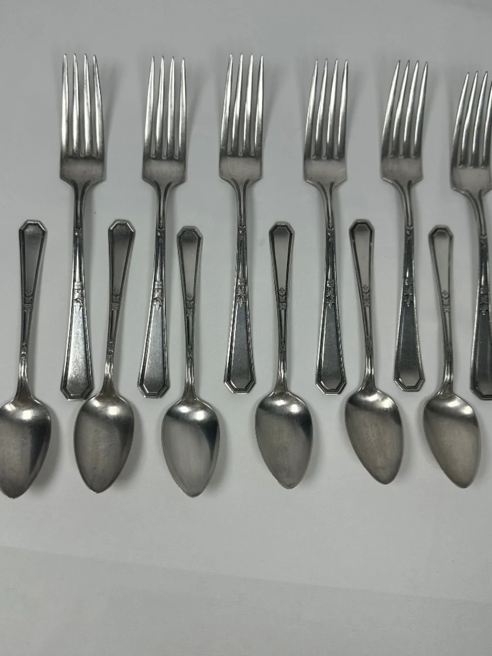 William Rogers and Son AA Mayfair Silver Plate Flatware, Dinner Forks and Spoons
